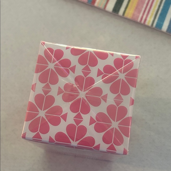 Kate Spade New York Eau de Parfum - Picture 2 of 3